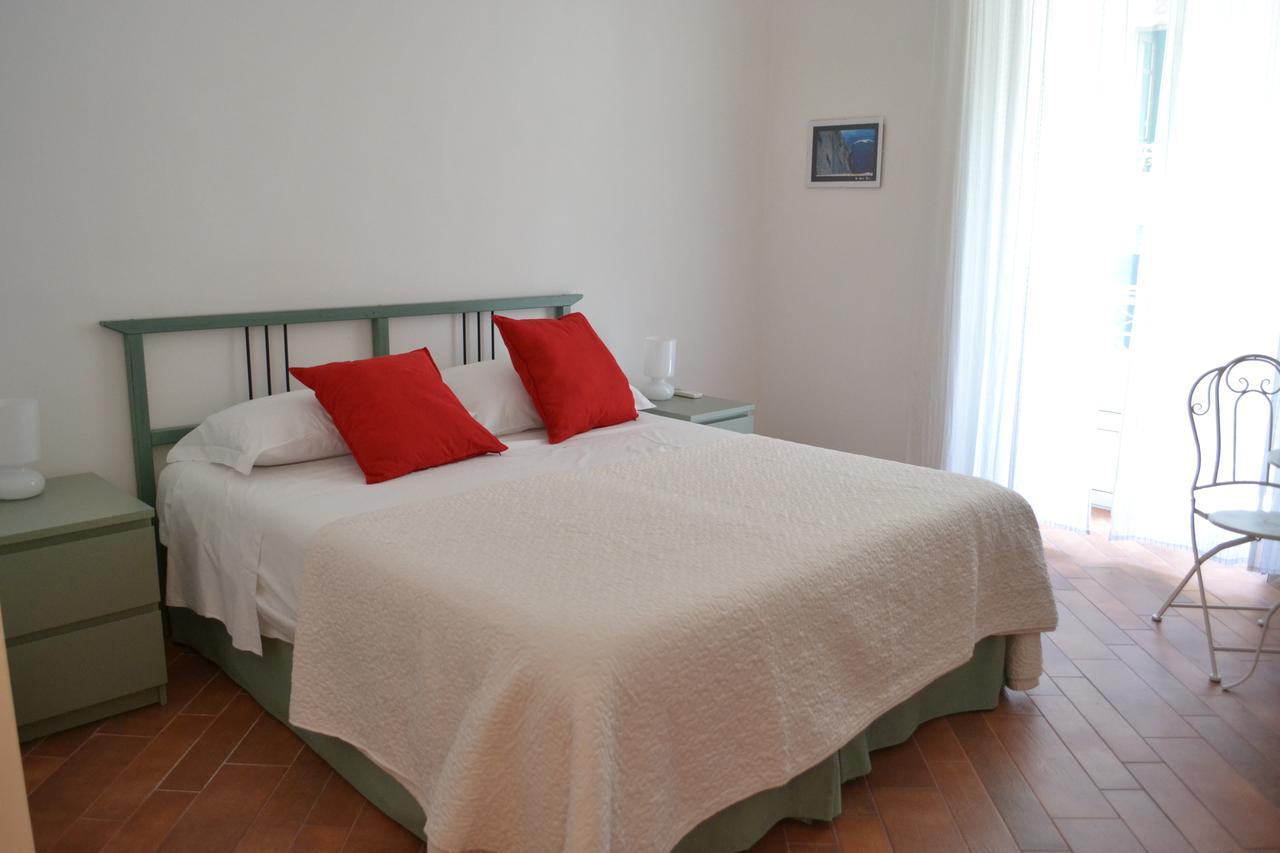 Le Stanze Di Dolly Bed and Breakfast Νάπολη Εξωτερικό φωτογραφία